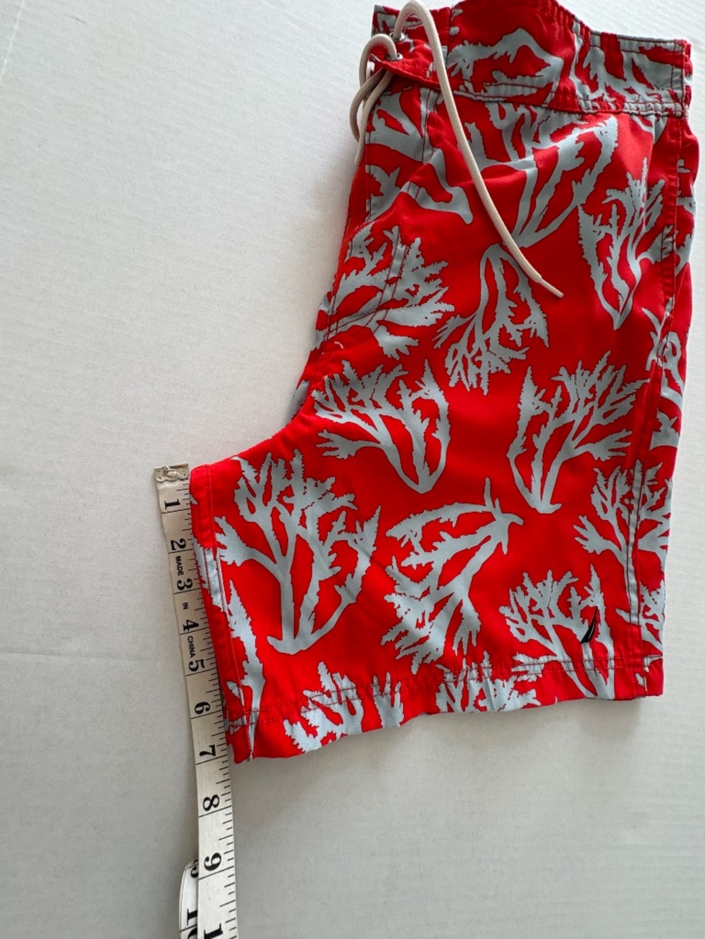NAUTICA Red Coral Reef Print Men's Swim Trunks - Size L. - Picture 10 of 10